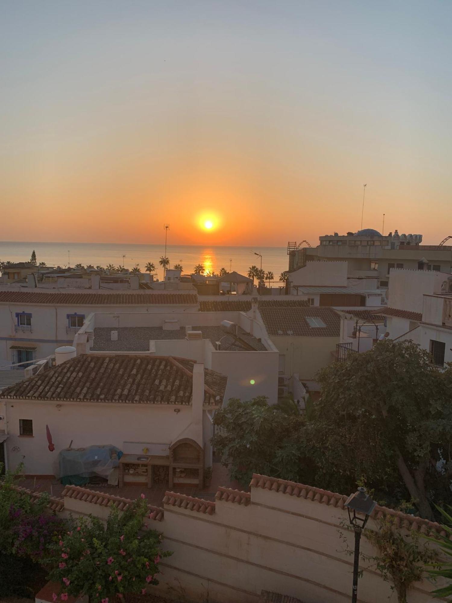 Midway Apartamento Torremolinos Dış mekan fotoğraf